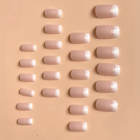 Ombré Cream/Pink & White Rounded Square Press On Nail Kit - Picture 3 of 3